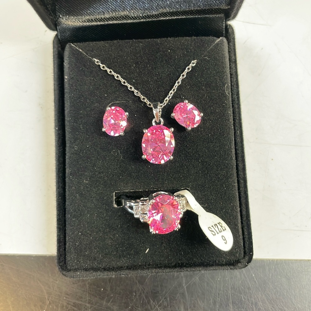 Oval pink crystal necklace earring and ring set size 9 silver toned